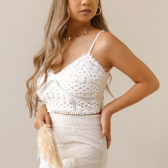 Lace Crochet White Beige Crop Tank Top - Picture 3 of 4